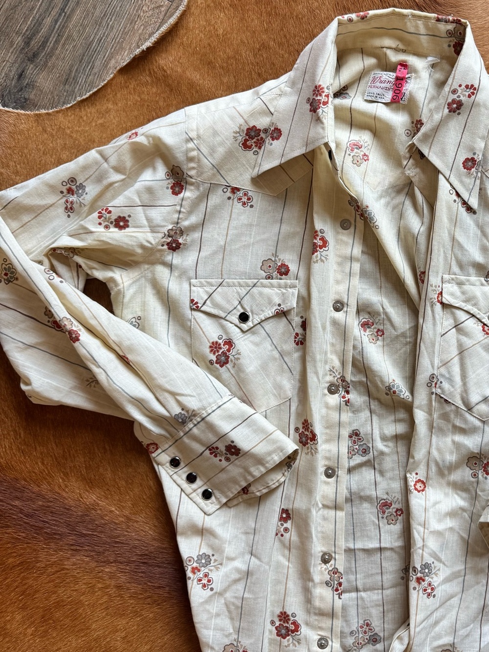 Vintage-Inspired Wranglers Cream Floral Western Shirt
